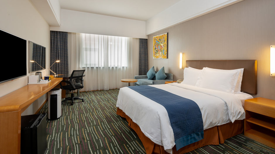 Holiday Inn Express Shanghai New Jinqiao Room