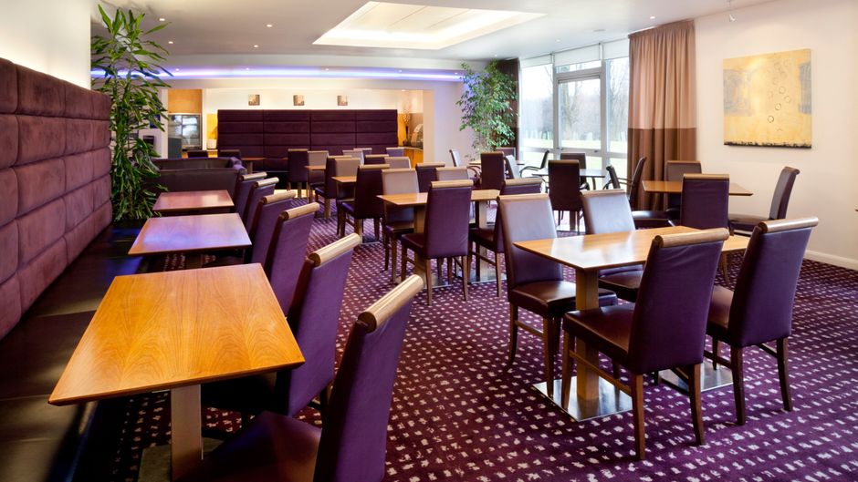 Holiday Inn Express Cambridge Restaurant