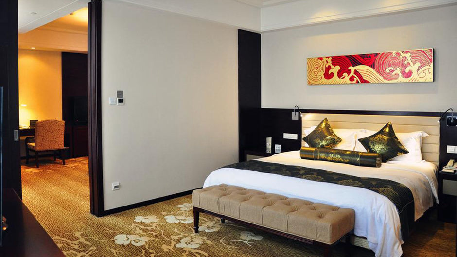 New Century Grand Hotel Qingdao Suite