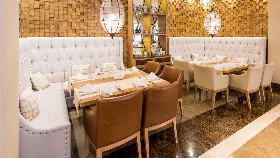 Crowne Plaza Borjomi Restaurant