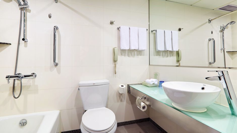 Holiday Inn Riverside Wuhan Room