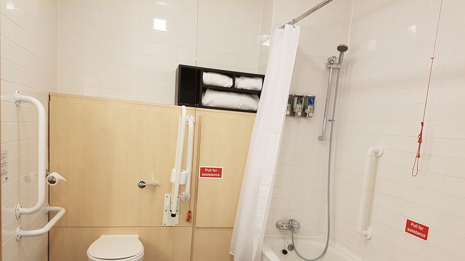 Holiday Inn Express Shrewsbury Room