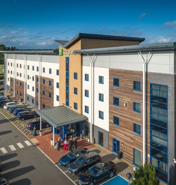 Holiday Inn Express Kettering