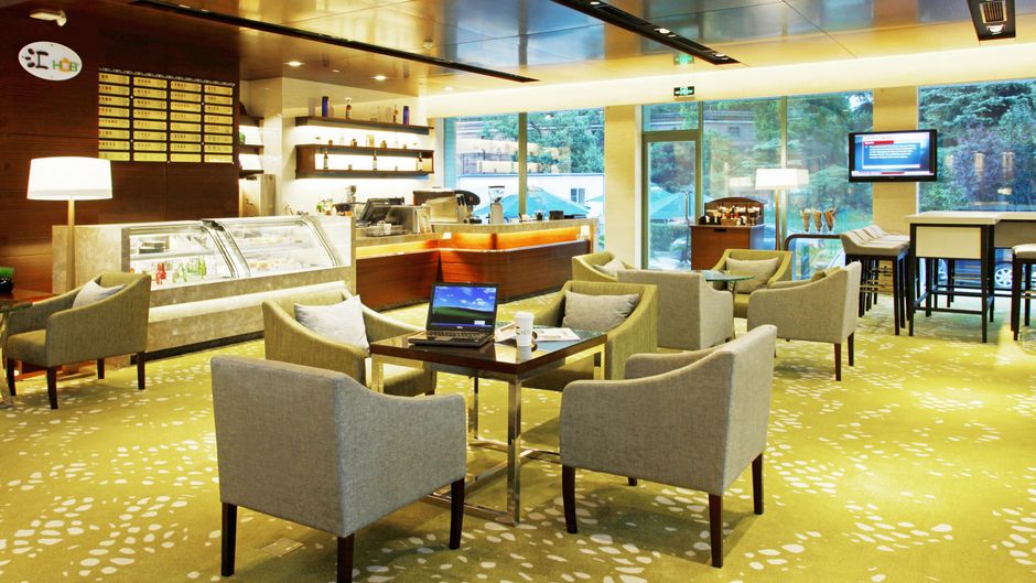 Holiday Inn Riverside Wuhan Lobby