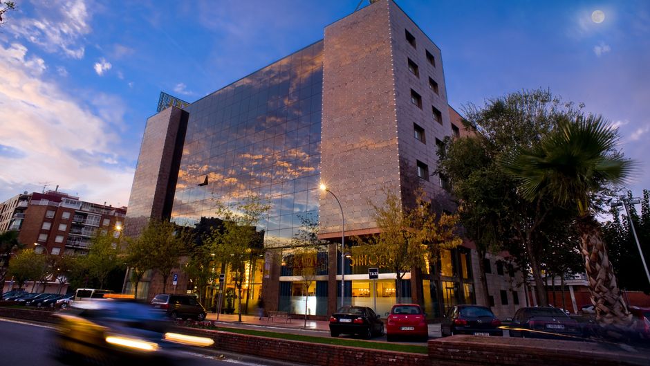 Salles Hotel Ciutat del Prat Exterior