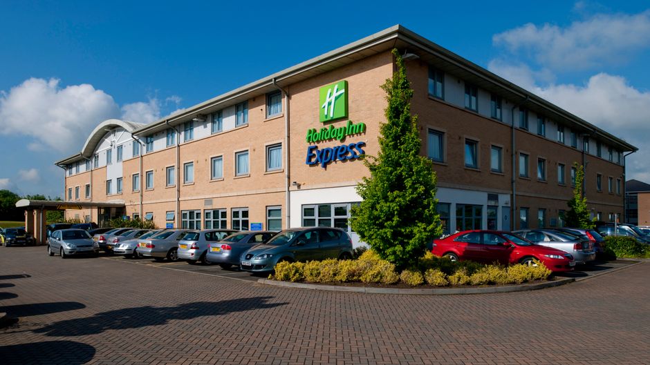 Holiday Inn Express Midlands Airport Exterior