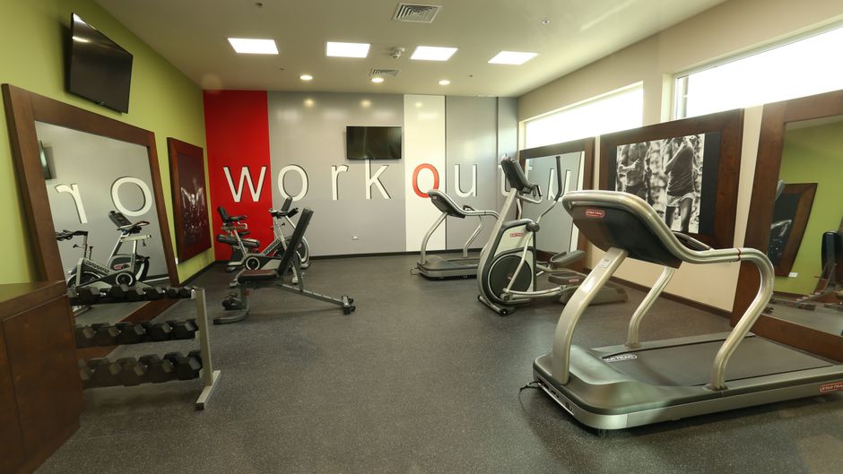 Holiday Inn Express & Suites Mexicali Health Club