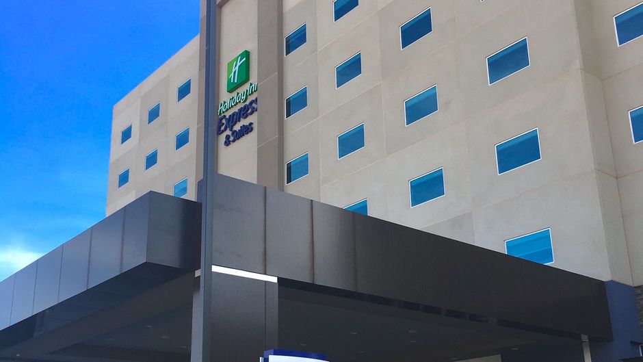 Holiday Inn Express & Suites Mexicali Exterior