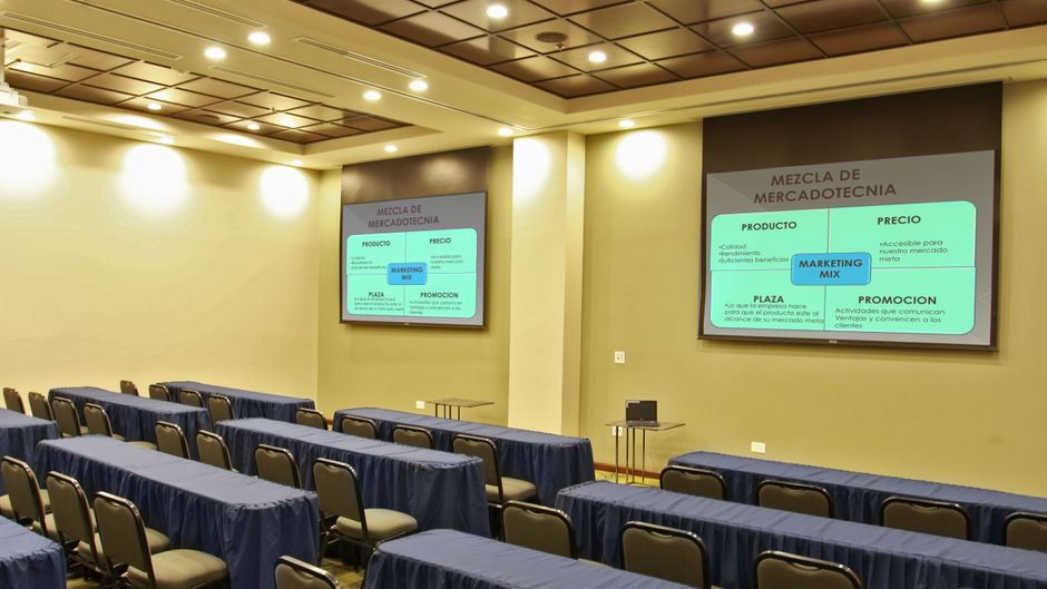 Holiday Inn Express & Suites Mexicali Meeting
