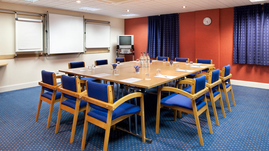 Holiday Inn Express Aberdeen City Centre Meeting