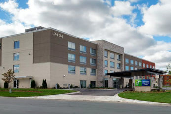 Holiday Inn Express & Suites Eagan