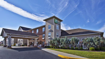 Holiday Inn Express Hotel & Suites