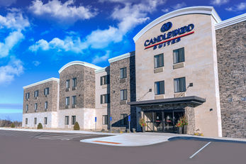 Candlewood Suites Lakeville I-35