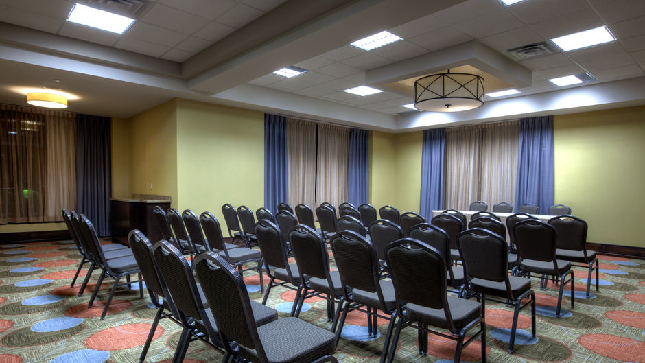 Staybridge Suites Hamilton-Downtown Meeting