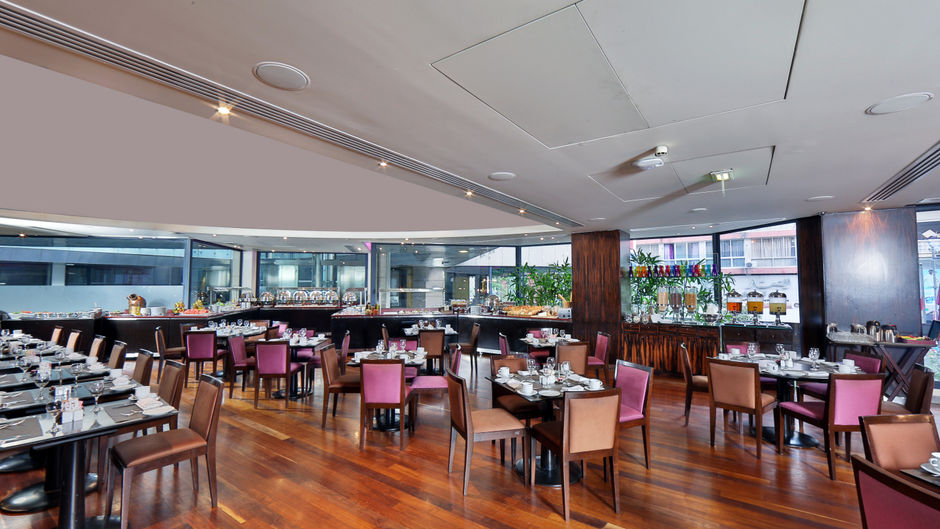 Crowne Plaza Beirut Restaurant