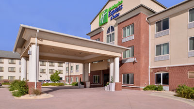 Holiday Inn Express & Stes Emporia NW
