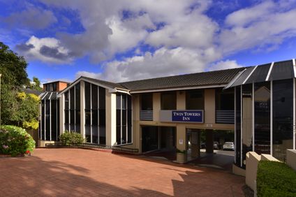 Twin Towers Inn