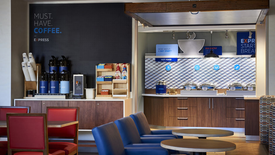 Holiday Inn Express Windsor Waterfront Restaurant