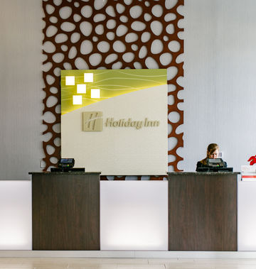 Holiday Inn Hotel & Suites Downtown