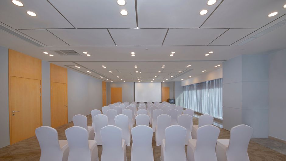 Holiday Inn Express Zhengzhou Zhengdong Meeting