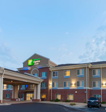 Holiday Inn Express Hotel & Suites
