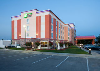 Holiday Inn Express Hotel & Suites Bixby