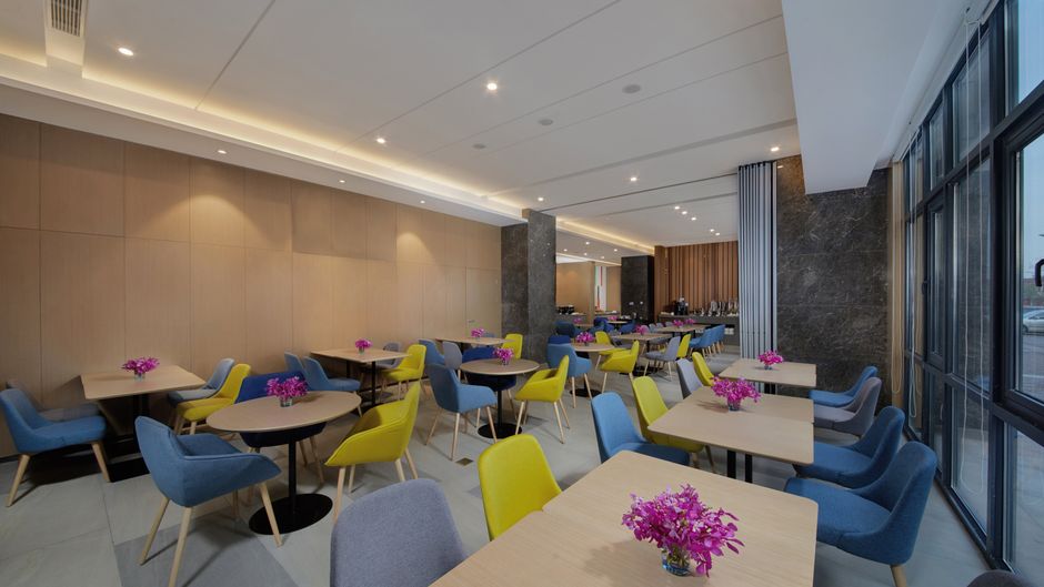 Holiday Inn Express Zhangjiagang East Restaurant
