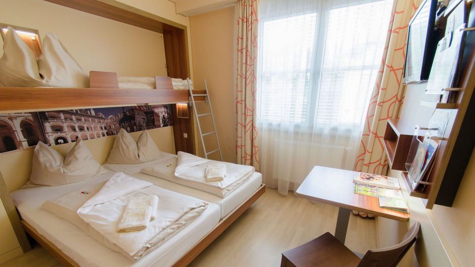 Hotel Jufa Graz Room