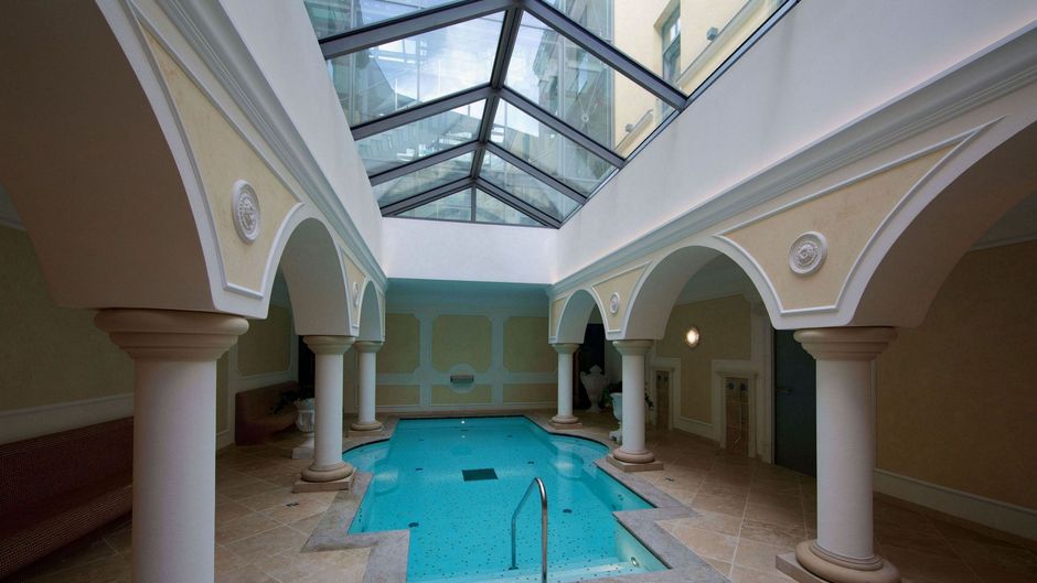 Hotel Elizabeth Pool