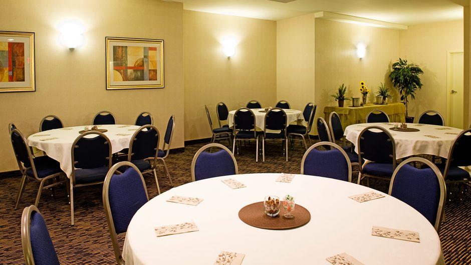 Holiday Inn Express/Suites Regina-South Meeting