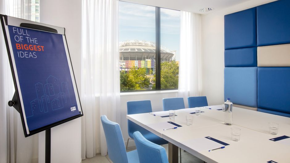 Holiday Inn Express Arena Towers Meeting