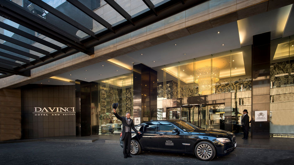DaVinci Hotel & Suites Exterior