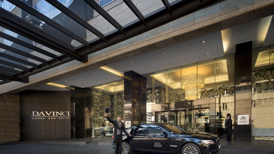 DaVinci Hotel & Suites Exterior