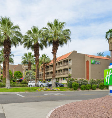 Holiday Inn Express Palm Desert