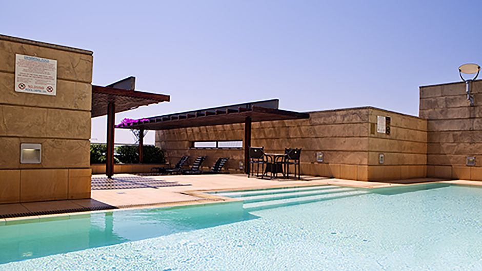 Raphael Penthouse Suites Pool