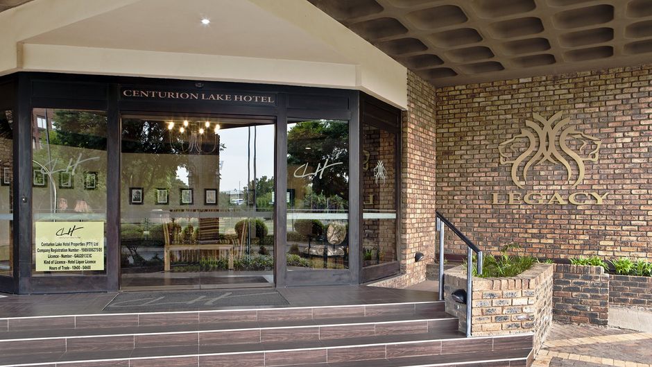 Centurion Lake Hotel Exterior