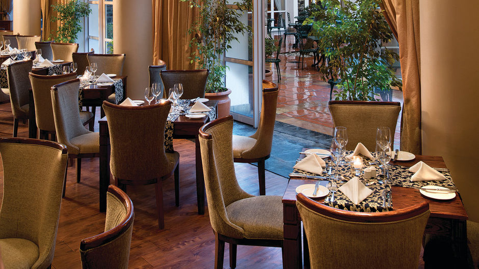 Commodore Hotel Restaurant