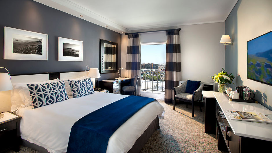 Commodore Hotel Room