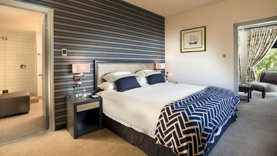 The PortsWood Hotel Room