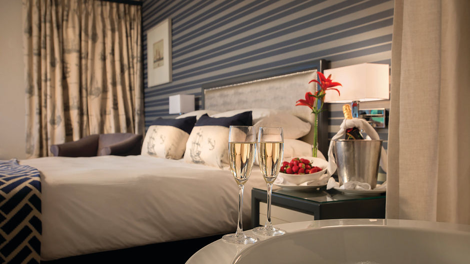 The PortsWood Hotel Room