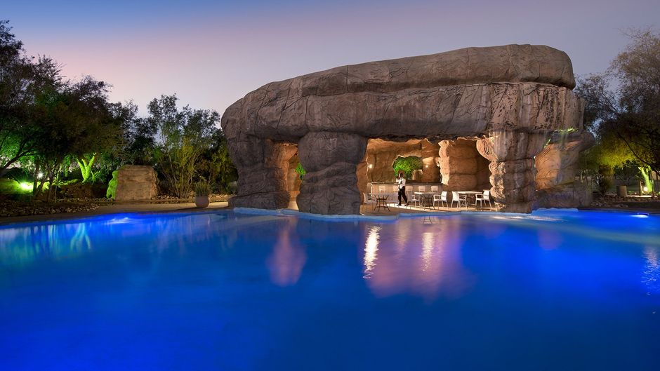 Windhoek Country Club Resort & Casino Pool
