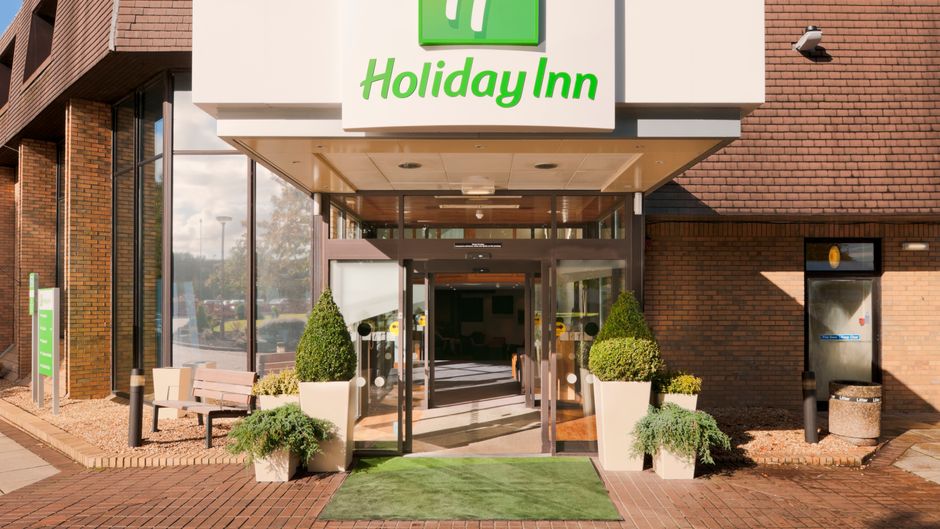 Holiday Inn Lancaster Exterior