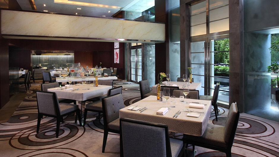 The Mira Hong Kong, a Design Hotel Restaurant