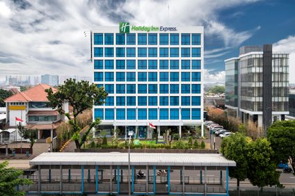 Holiday Inn Express Matraman