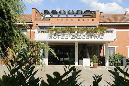 Executive Hotel