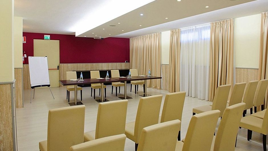 Executive Hotel Meeting
