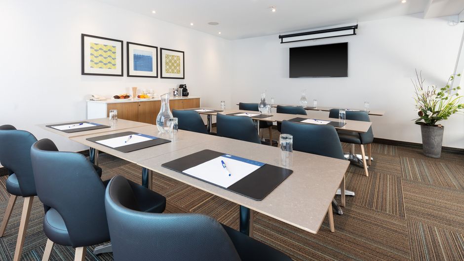 Holiday Inn Express Quebec City Meeting