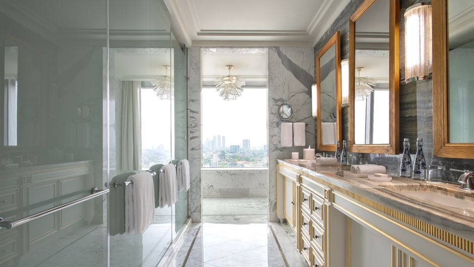 Four Seasons Hotel Jakarta Room