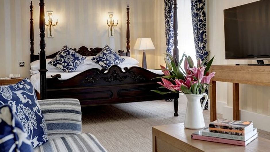 Winchester Royal Hotel Room