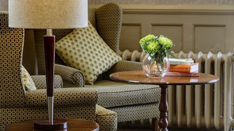 Winchester Royal Hotel Lobby